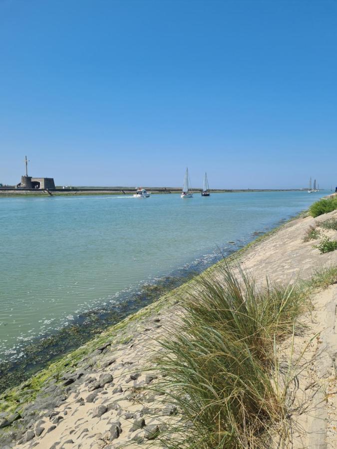 "Les Embruns" Maison Meublee, Proche De La Mer Grand-Fort-Philippe Exteriör bild